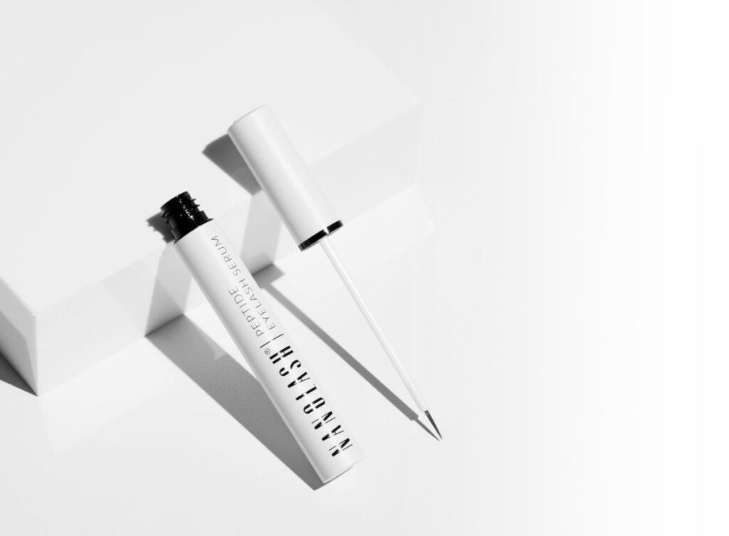 serum multi peptides pour les cils nanolash